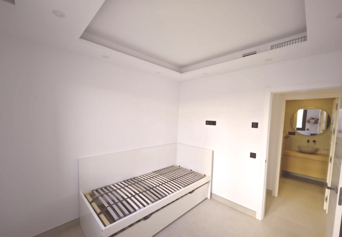 4 Bed Townhouse for sale in El Coto Costa Del Sol, Málaga, Spain