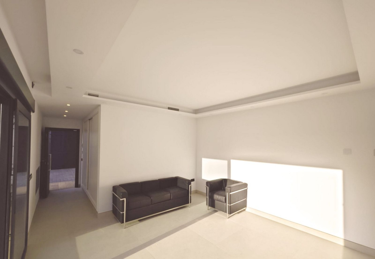 4 Bed Townhouse for sale in El Coto Costa Del Sol, Málaga, Spain