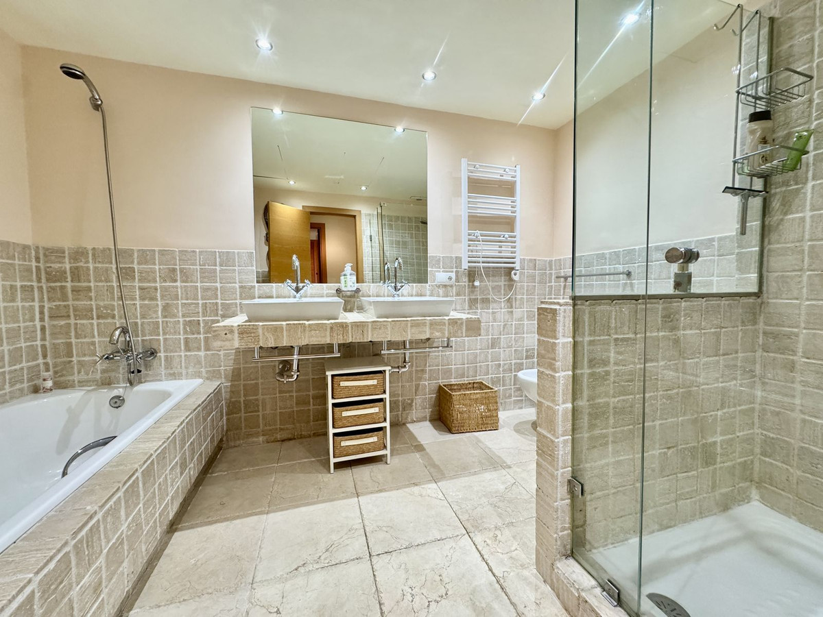 3 Bed Apartment for sale in Los Flamingos Costa Del Sol, Málaga, Spain