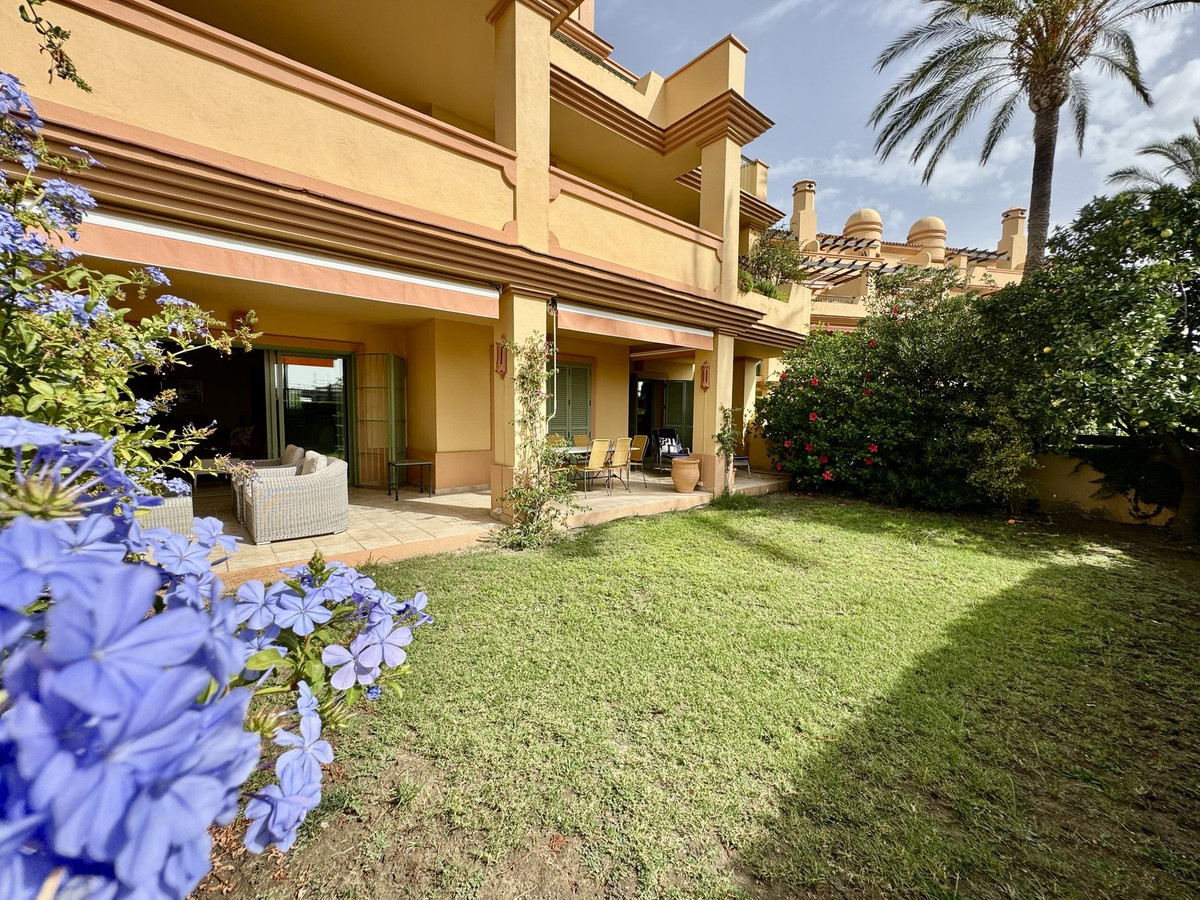 3 Bed Apartment for sale in Los Flamingos Costa Del Sol, Málaga, Spain