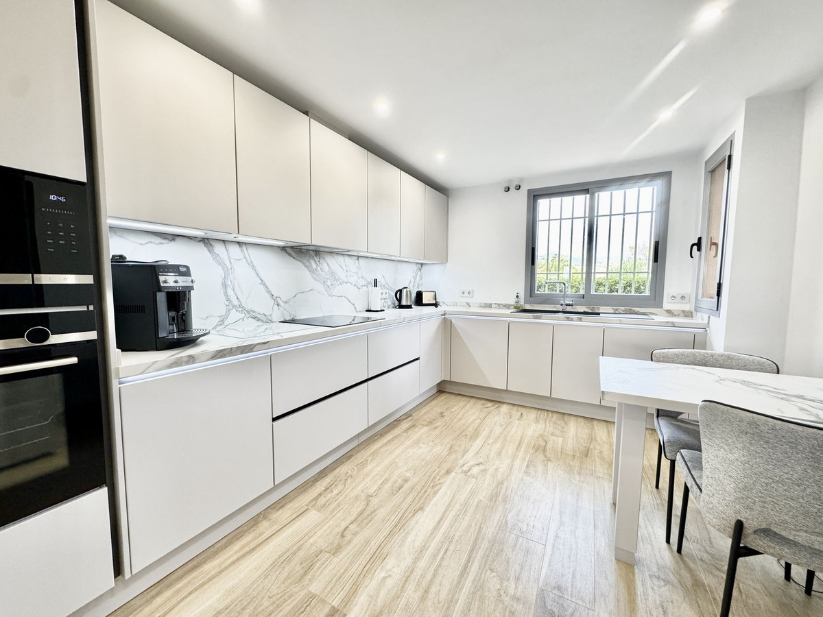 3 Bed Apartment for sale in Los Flamingos Costa Del Sol, Málaga, Spain