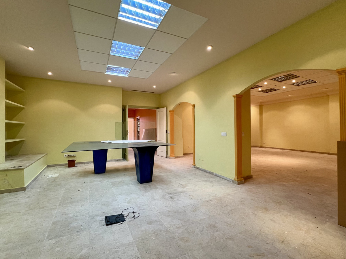 Se vende Local comercial  en Costa Del Sol, Málaga, España