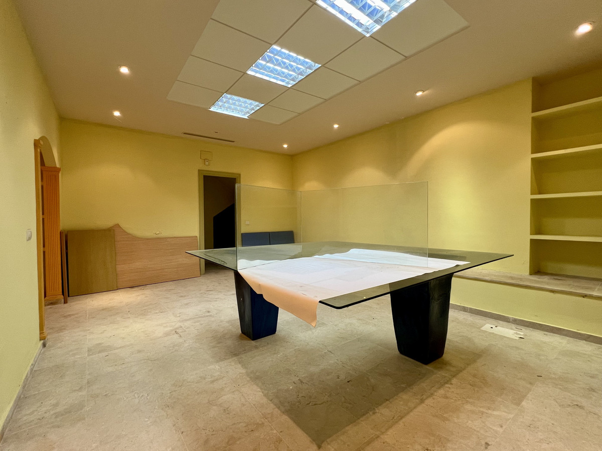 Se vende Local comercial  en Costa Del Sol, Málaga, España