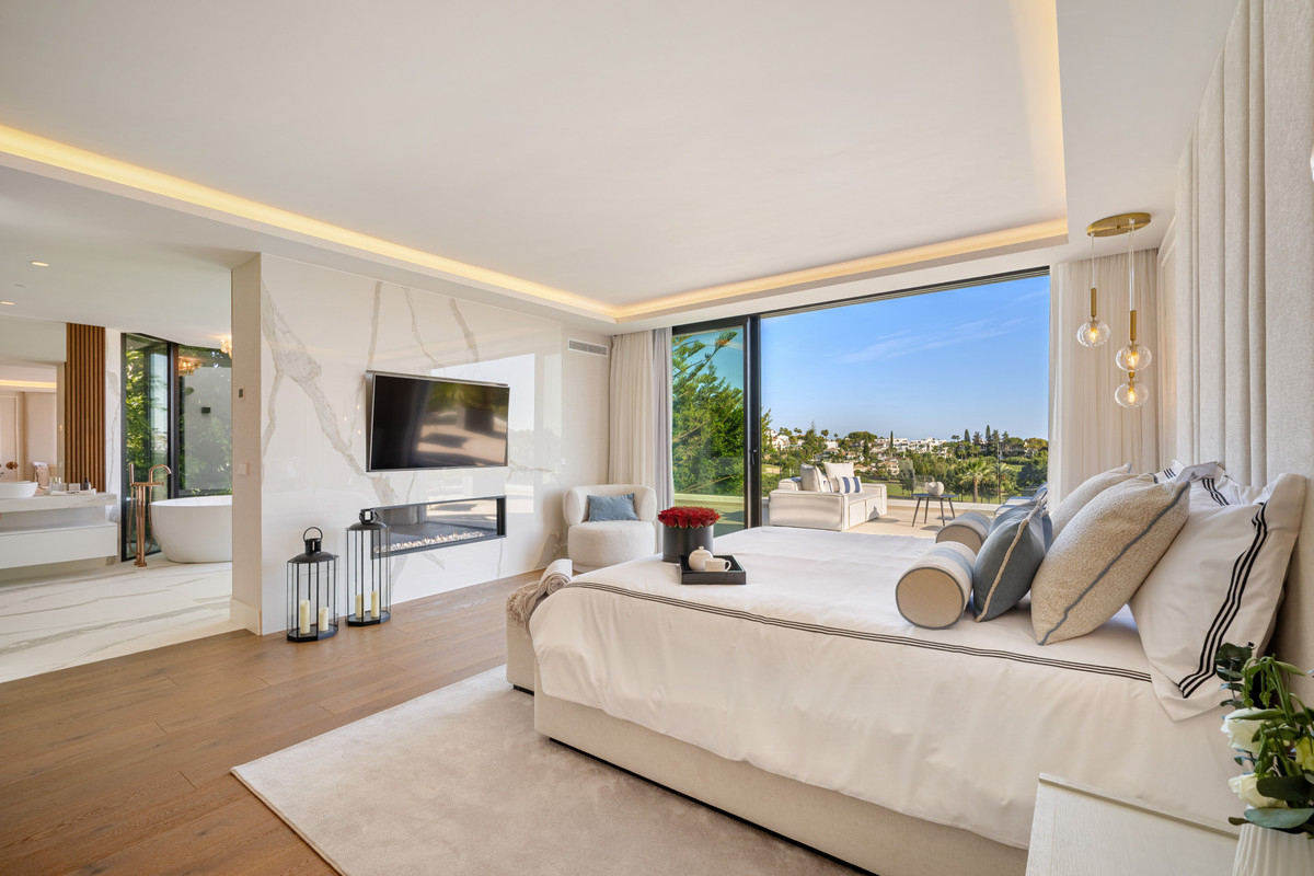 Se vende Villa - Chalet de 6 dormitorios en Costa Del Sol, Málaga, España