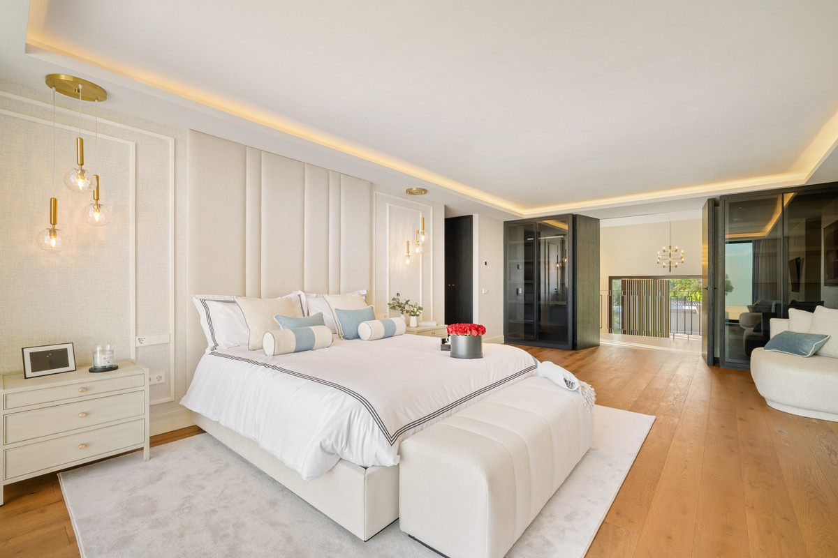 Se vende Villa - Chalet de 6 dormitorios en Costa Del Sol, Málaga, España