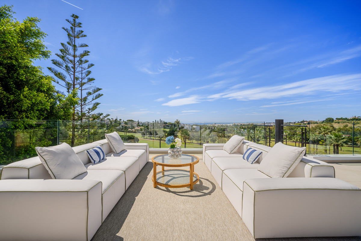 Se vende Villa - Chalet de 6 dormitorios en Costa Del Sol, Málaga, España