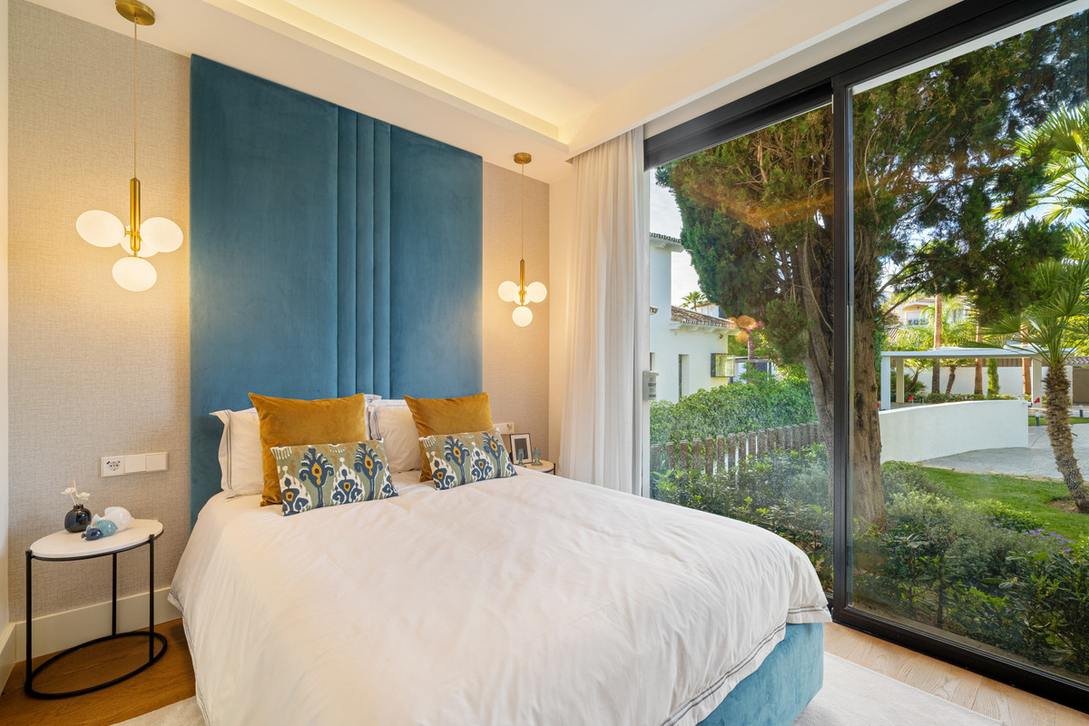 Se vende Villa - Chalet de 6 dormitorios en Costa Del Sol, Málaga, España