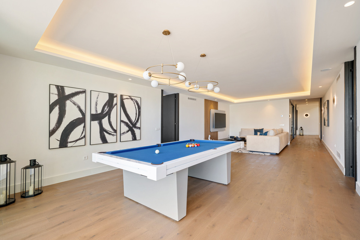 Se vende Villa - Chalet de 6 dormitorios en Costa Del Sol, Málaga, España