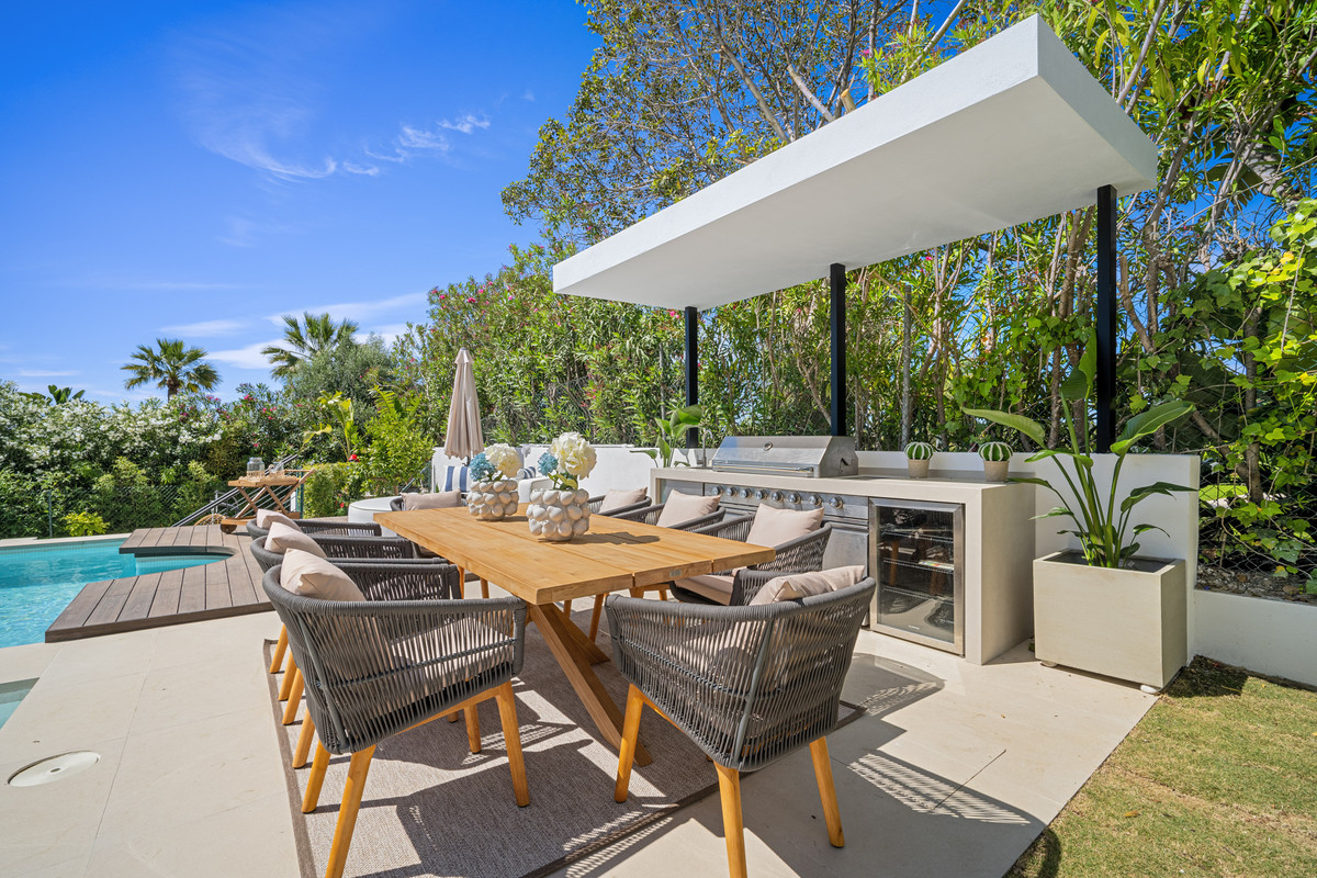 Se vende Villa - Chalet de 6 dormitorios en Costa Del Sol, Málaga, España