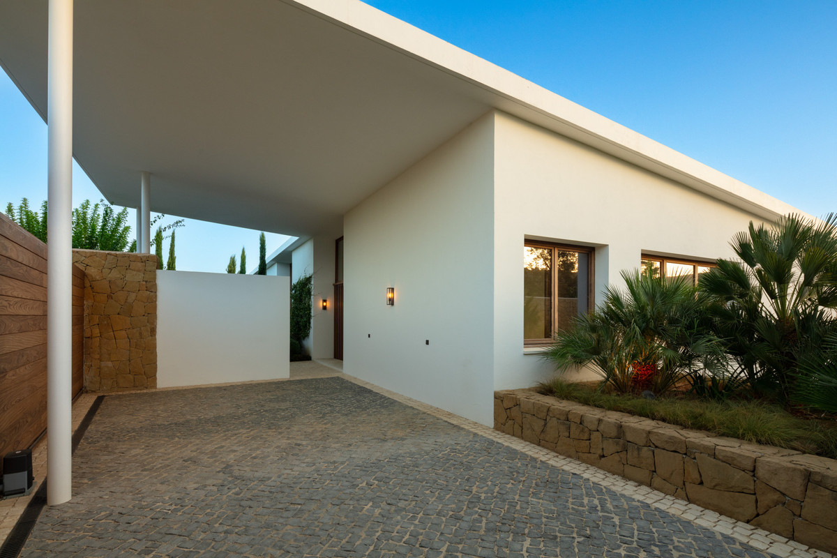 Se vende Villa - Chalet de 6 dormitorios en Costa Del Sol, Málaga, España