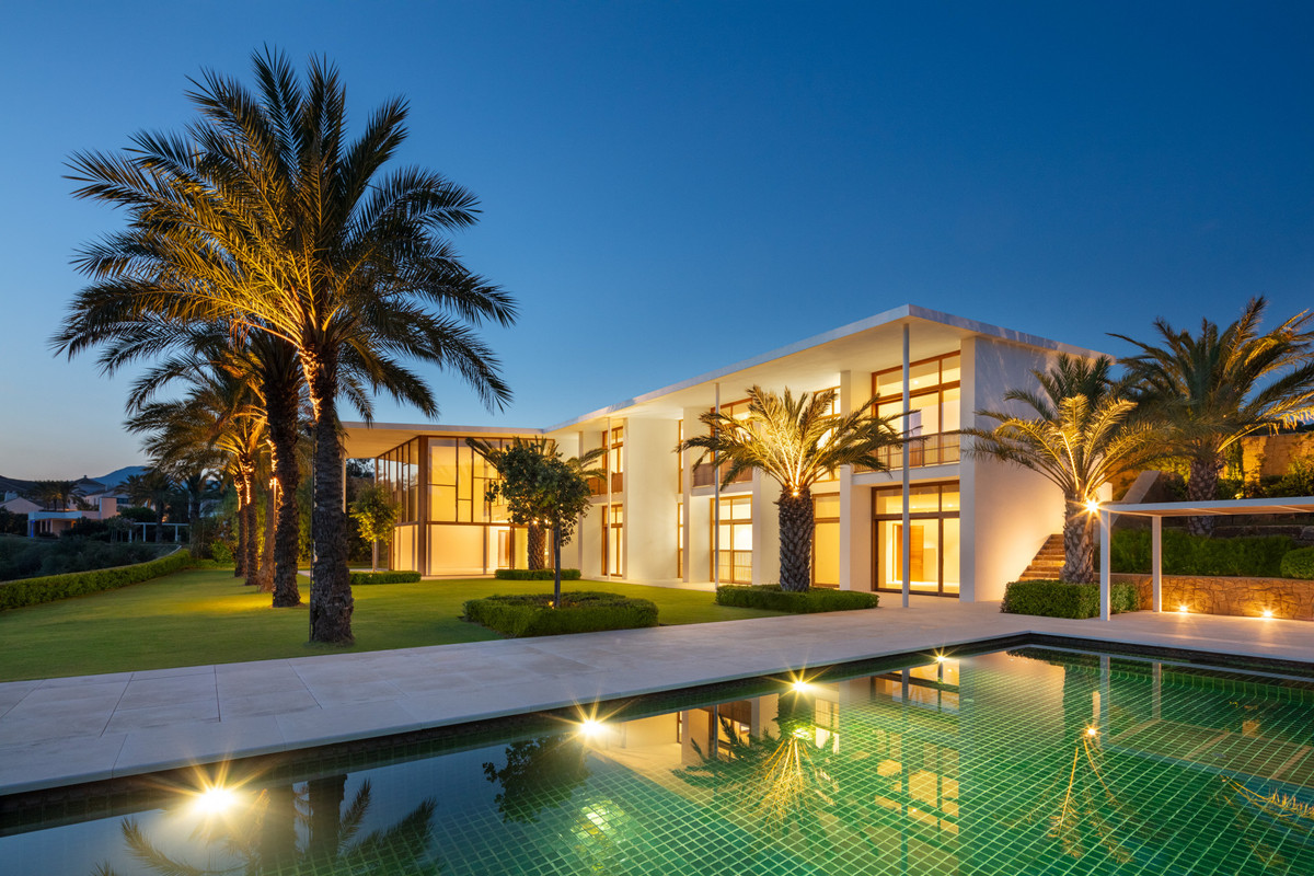Se vende Villa - Chalet de 6 dormitorios en Costa Del Sol, Málaga, España