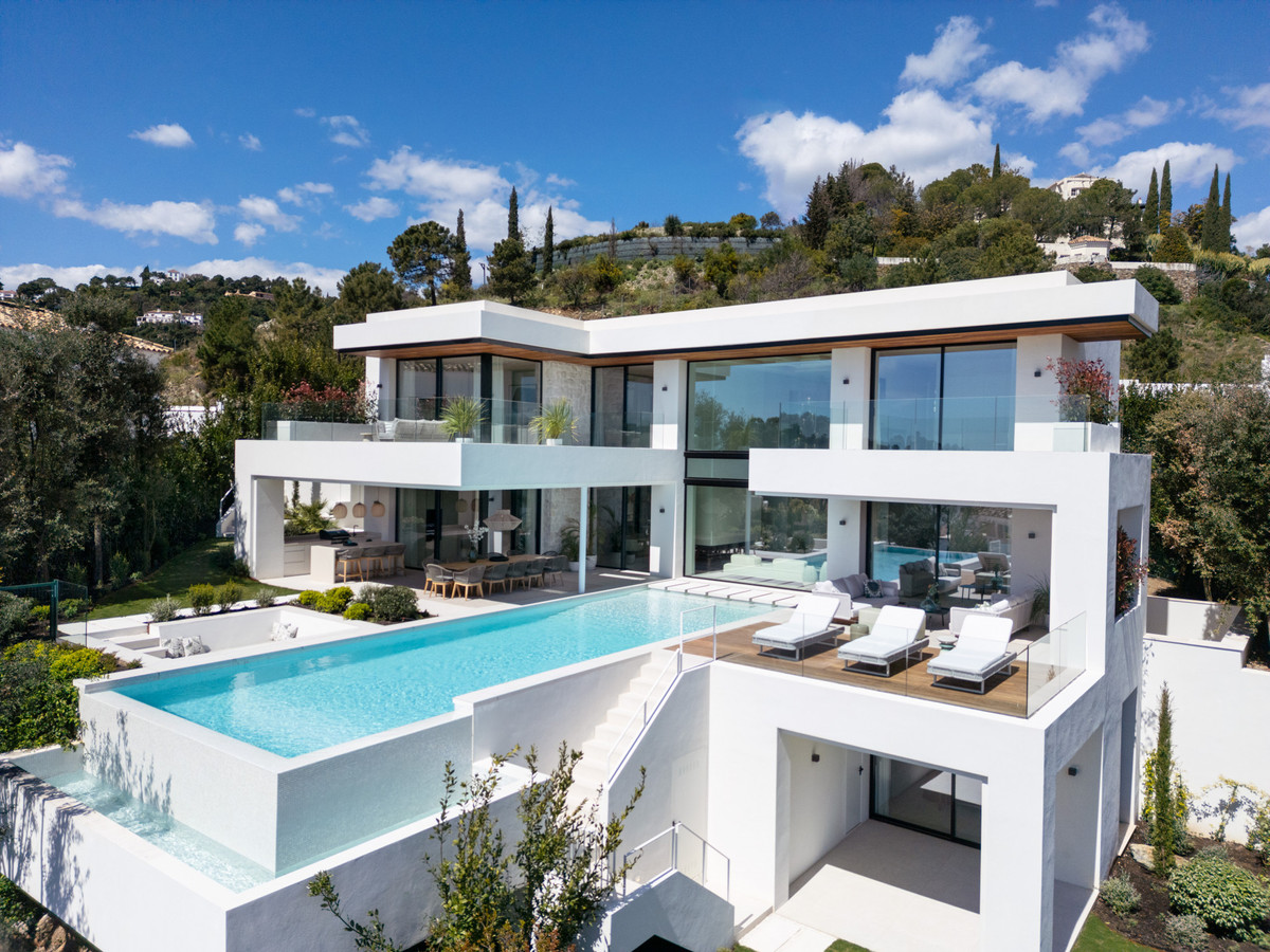 Se vende Villa - Chalet de 6 dormitorios en Costa Del Sol, Málaga, España