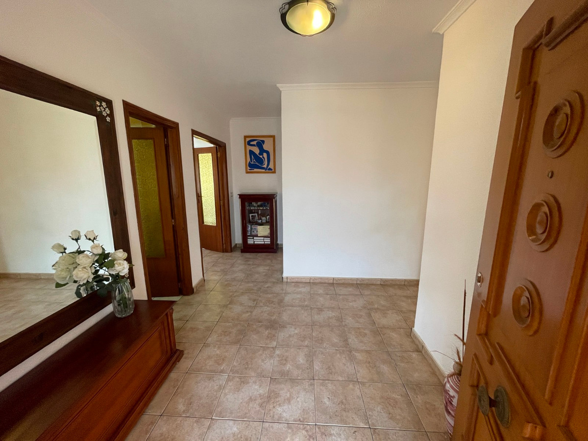 Se vende Villa - Chalet de 6 dormitorios en Costa Blanca, Alicante, España