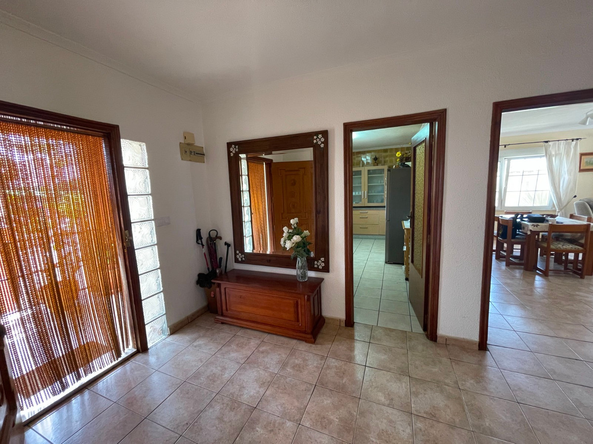 Se vende Villa - Chalet de 6 dormitorios en Costa Blanca, Alicante, España