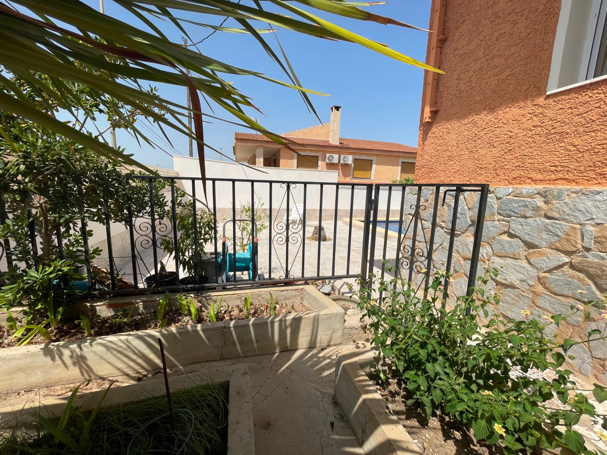 Se vende Villa - Chalet de 6 dormitorios en Costa Blanca, Alicante, España