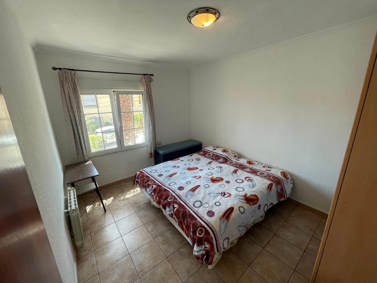 Se vende Villa - Chalet de 6 dormitorios en Costa Blanca, Alicante, España