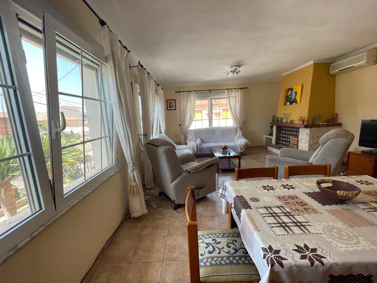 Se vende Villa - Chalet de 6 dormitorios en Costa Blanca, Alicante, España