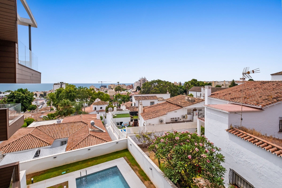 2 Bed Apartment for sale in Montemar Costa Del Sol, Málaga, Spain