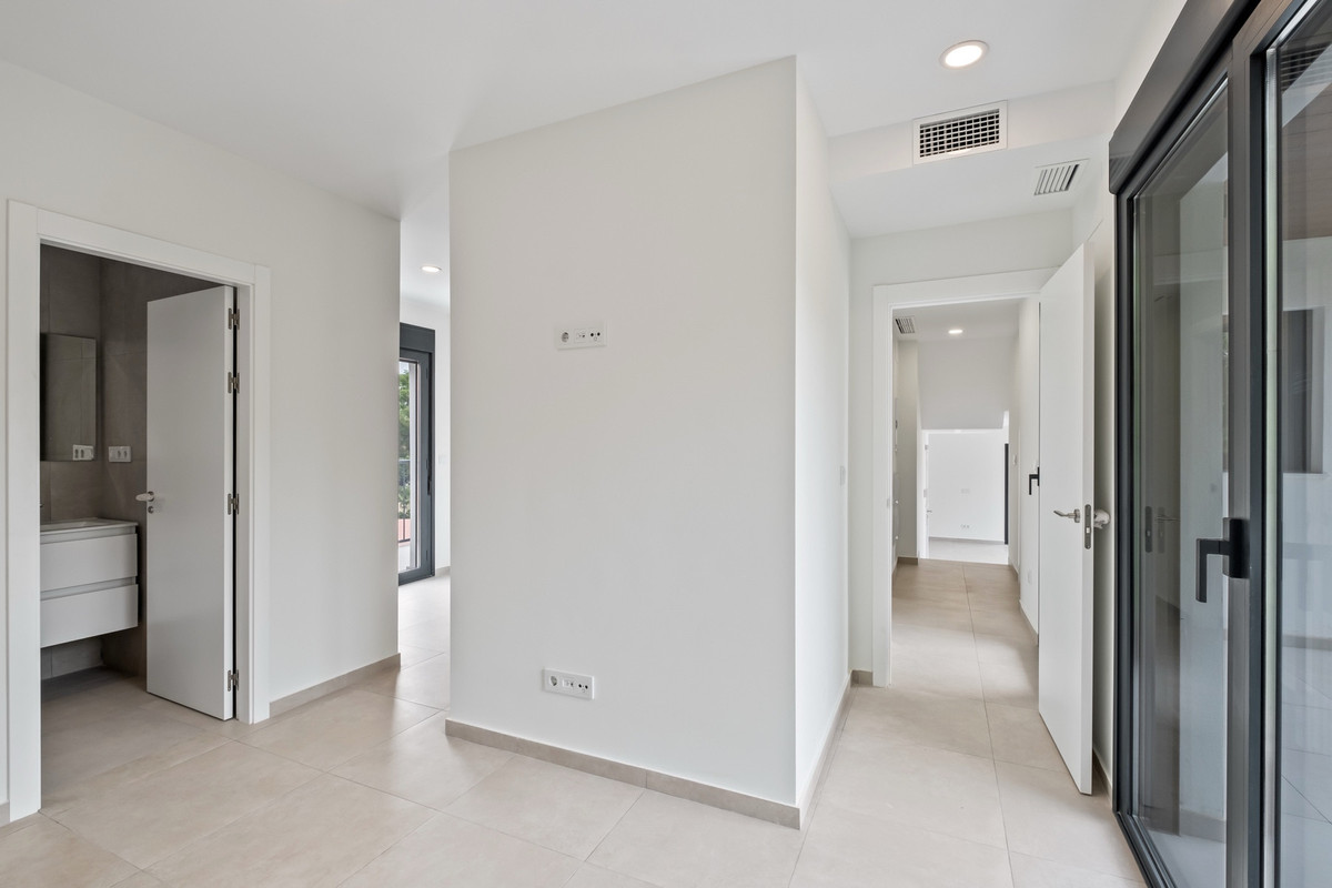 2 Bed Apartment for sale in Montemar Costa Del Sol, Málaga, Spain