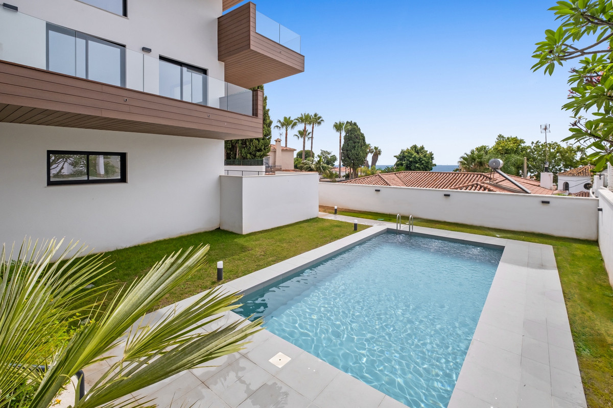 2 Bed Apartment for sale in Montemar Costa Del Sol, Málaga, Spain