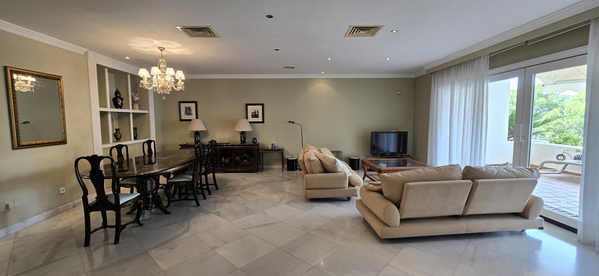 4 Bed Apartment for sale in Torremolinos Centro Costa Del Sol, Málaga, Spain