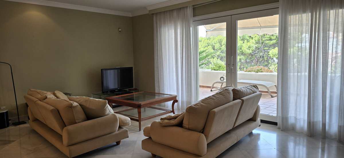 4 Bed Apartment for sale in Torremolinos Centro Costa Del Sol, Málaga, Spain