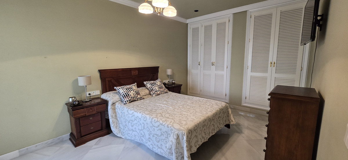 4 Bed Apartment for sale in Torremolinos Centro Costa Del Sol, Málaga, Spain
