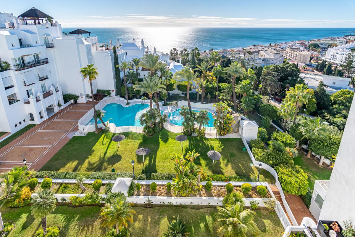 4 Bed Apartment for sale in Torremolinos Centro Costa Del Sol, Málaga, Spain