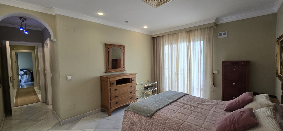 4 Bed Apartment for sale in Torremolinos Centro Costa Del Sol, Málaga, Spain