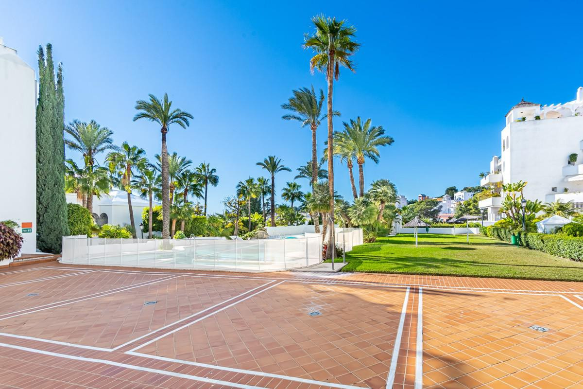 4 Bed Apartment for sale in Torremolinos Centro Costa Del Sol, Málaga, Spain