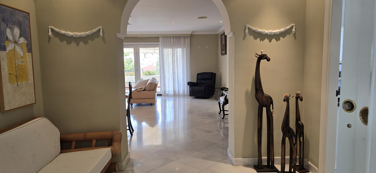 4 Bed Apartment for sale in Torremolinos Centro Costa Del Sol, Málaga, Spain