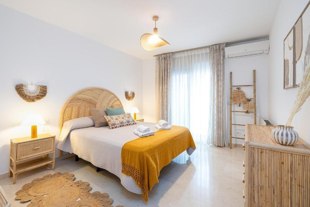 Se vende Apartamento Planta Media de 3 dormitorios en Costa Del Sol, Málaga, España