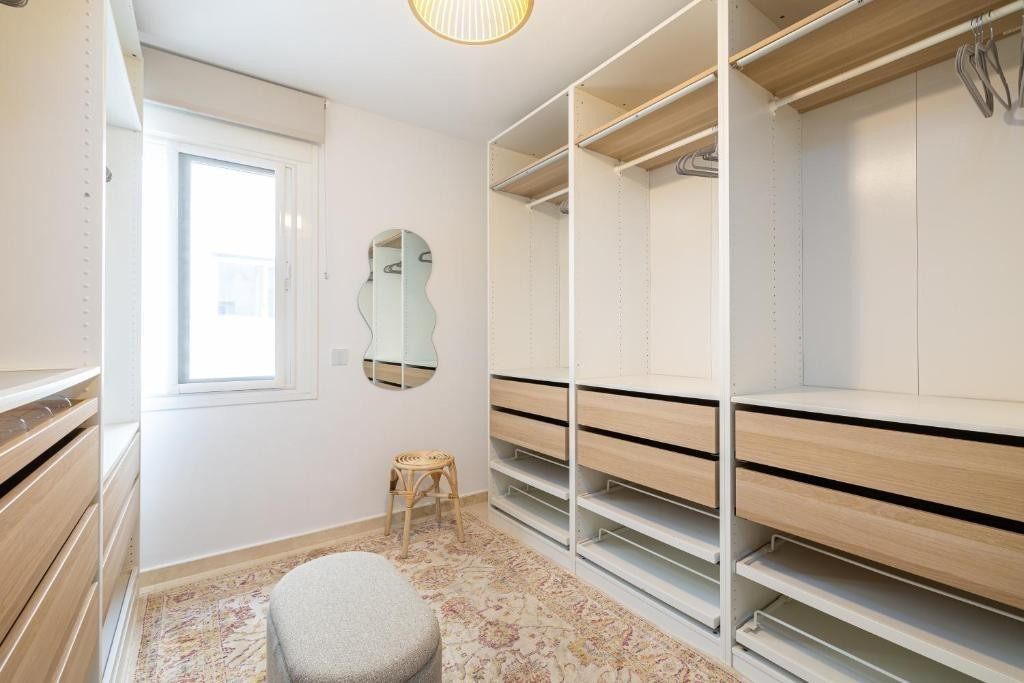 Se vende Apartamento Planta Media de 3 dormitorios en Costa Del Sol, Málaga, España
