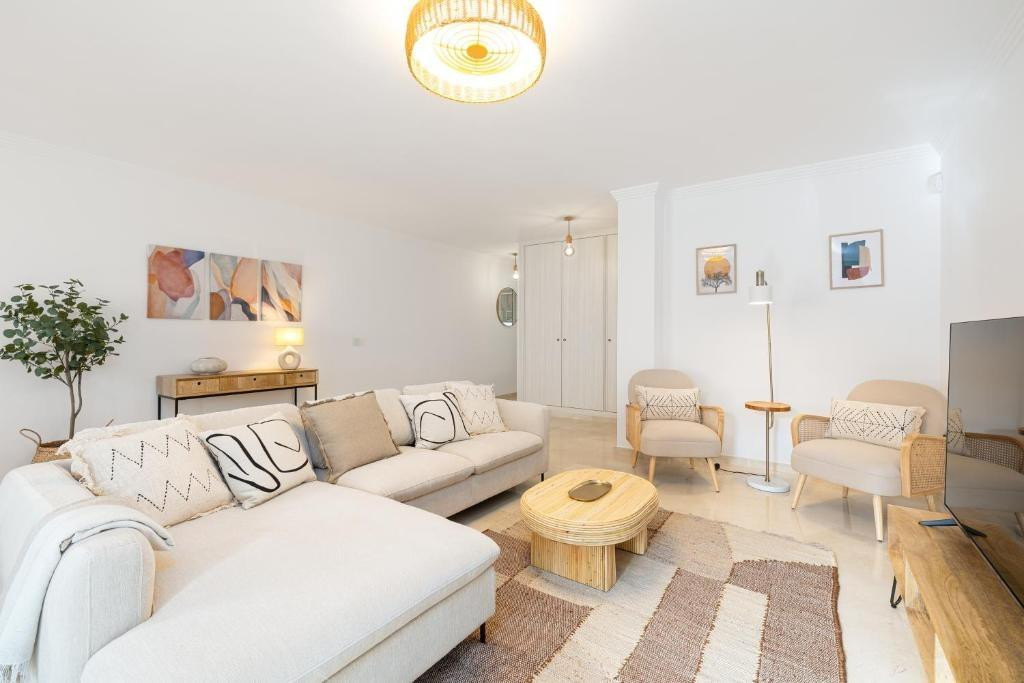 Se vende Apartamento Planta Media de 3 dormitorios en Costa Del Sol, Málaga, España