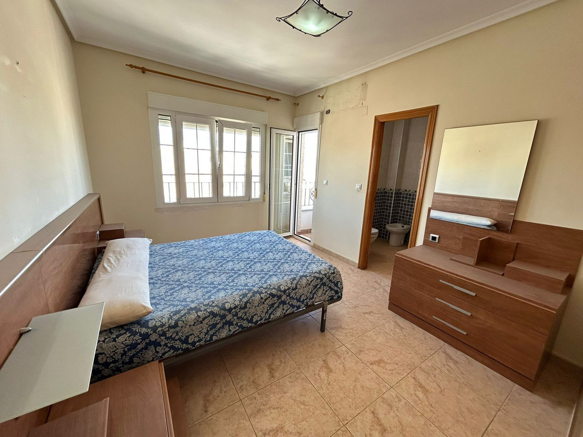 Se vende Apartamento en Planta Última de 3 dormitorios en Costa Blanca, Alicante, España