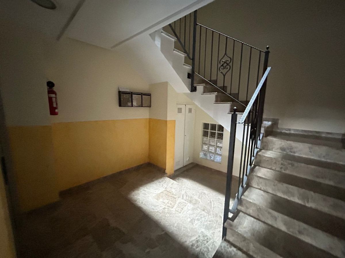 Se vende Apartamento en Planta Última de 3 dormitorios en Costa Blanca, Alicante, España