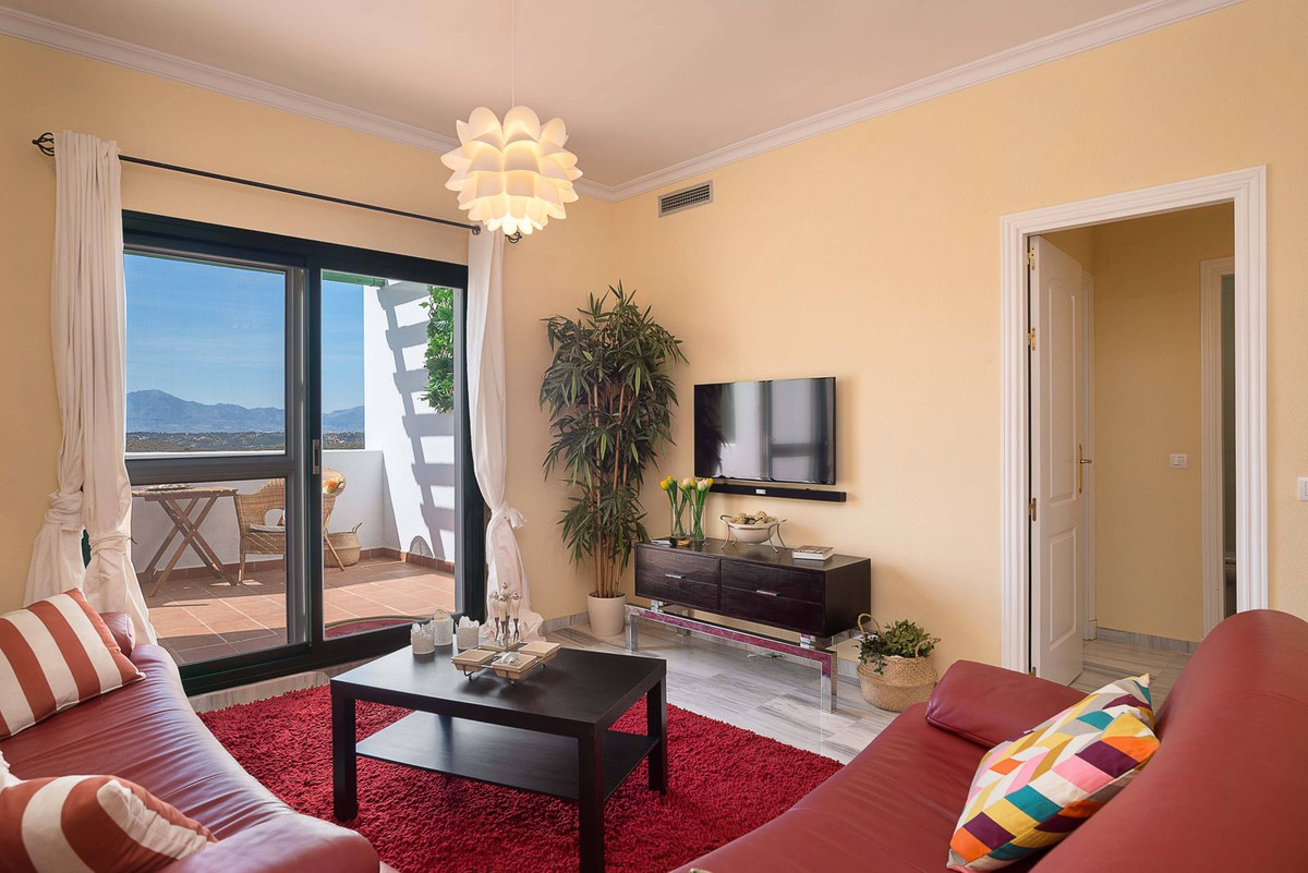 Se vende Apartamento Planta Media de 2 dormitorios en Costa Del Sol, Málaga, España