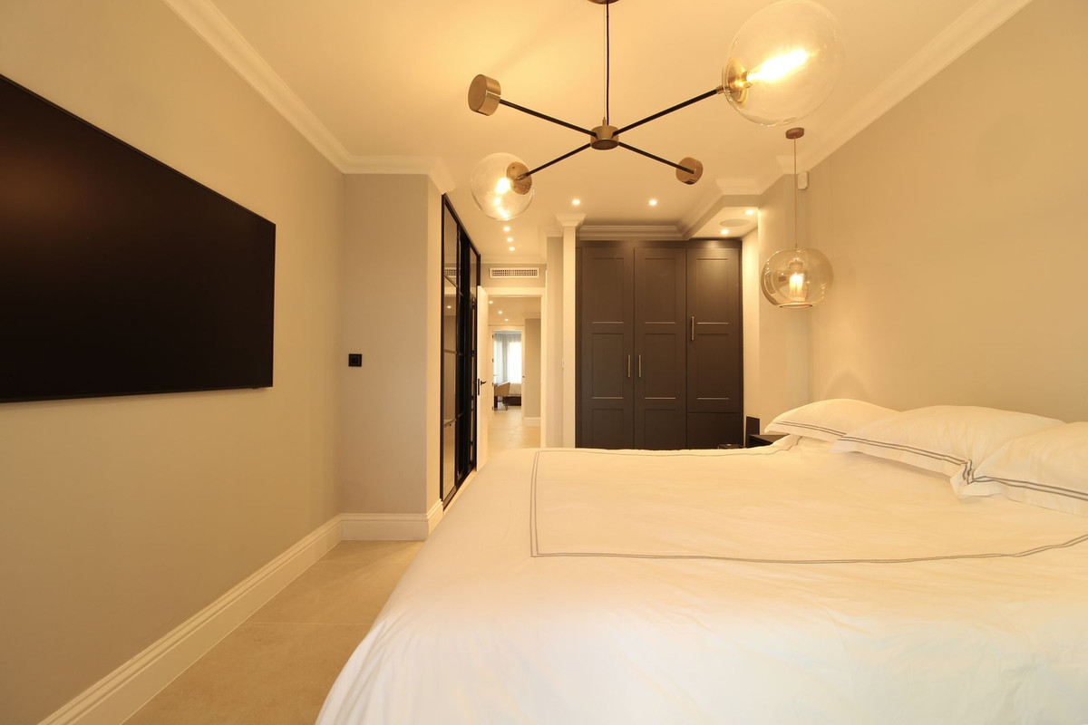 3 Bed Apartment for sale in Sierra Blanca Costa Del Sol, Málaga, Spain