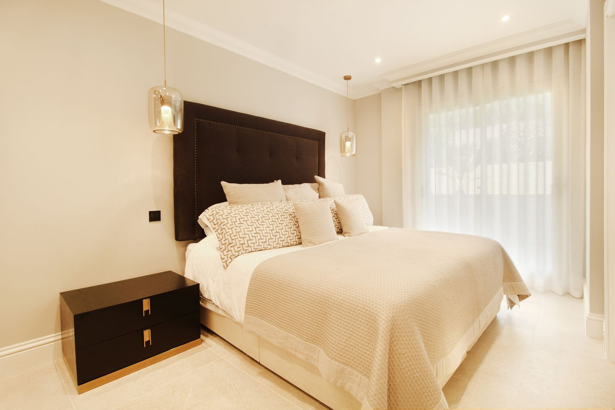 3 Bed Apartment for sale in Sierra Blanca Costa Del Sol, Málaga, Spain