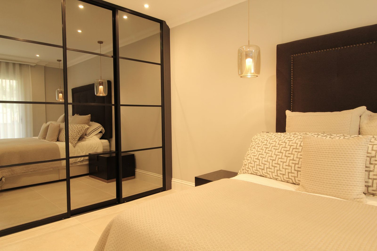 3 Bed Apartment for sale in Sierra Blanca Costa Del Sol, Málaga, Spain