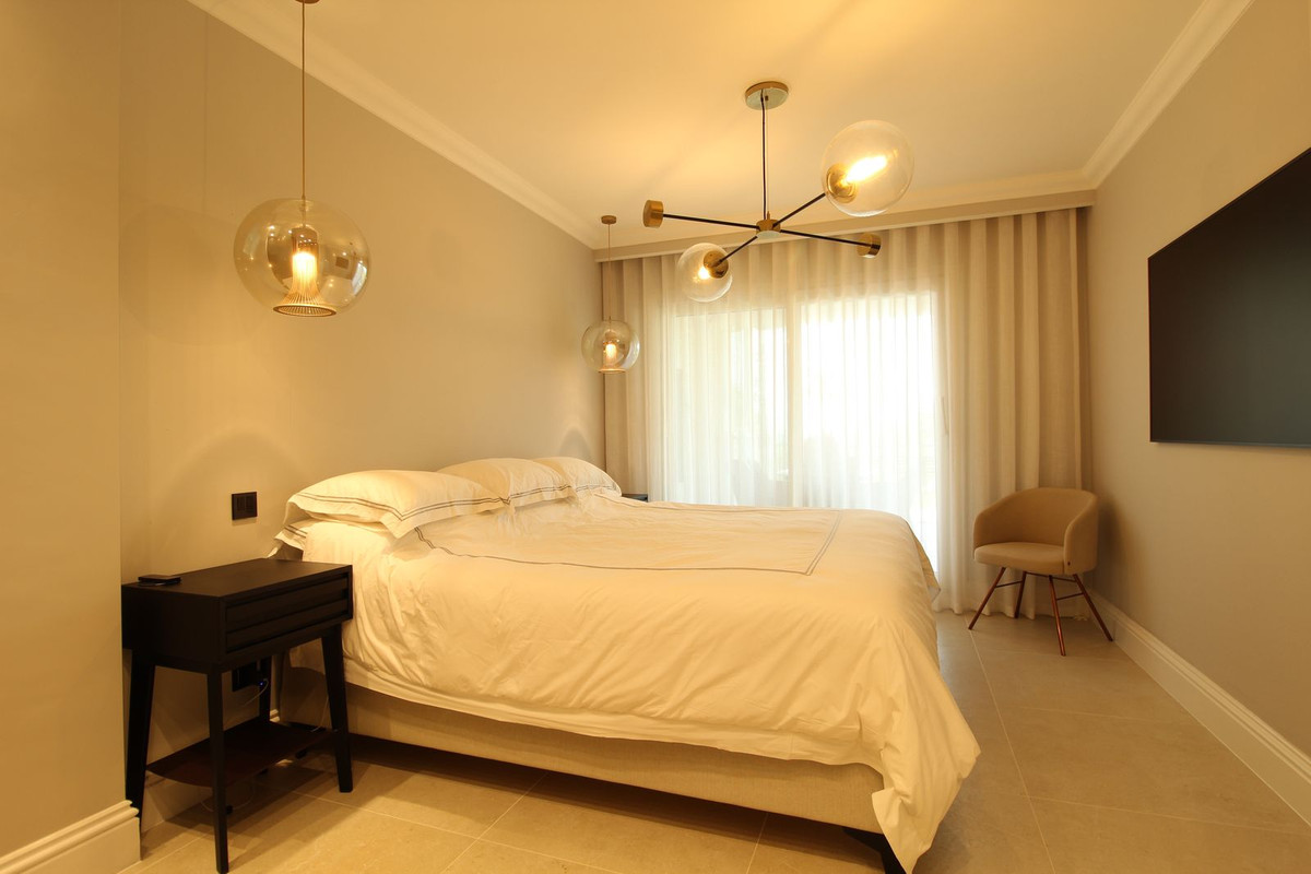 3 Bed Apartment for sale in Sierra Blanca Costa Del Sol, Málaga, Spain