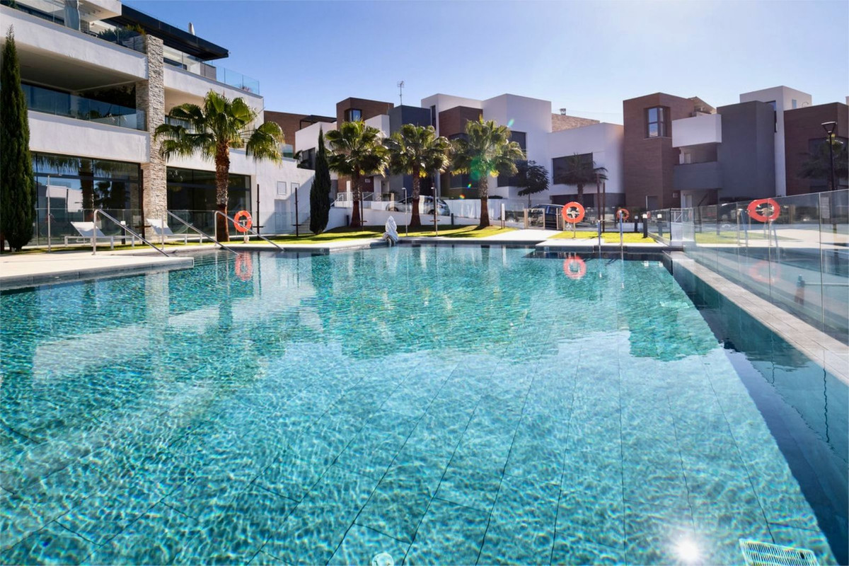 3 Bed Apartment for sale in Cabopino Costa Del Sol, Málaga, Spain