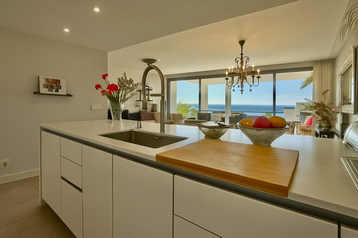 3 Bed Apartment for sale in Cabopino Costa Del Sol, Málaga, Spain