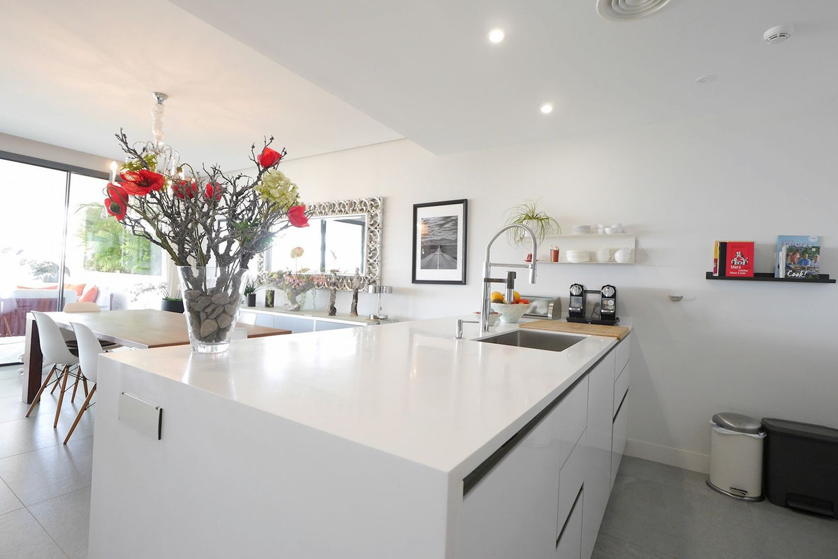 3 Bed Apartment for sale in Cabopino Costa Del Sol, Málaga, Spain