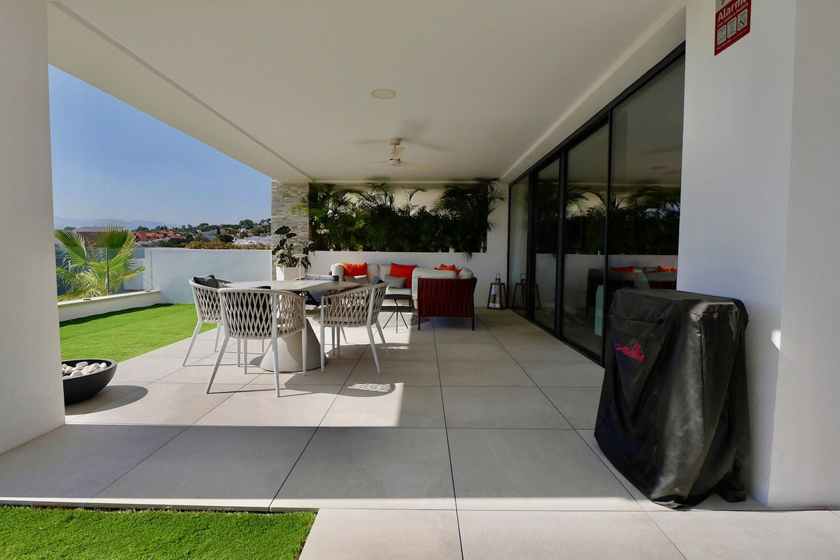 3 Bed Apartment for sale in Cabopino Costa Del Sol, Málaga, Spain