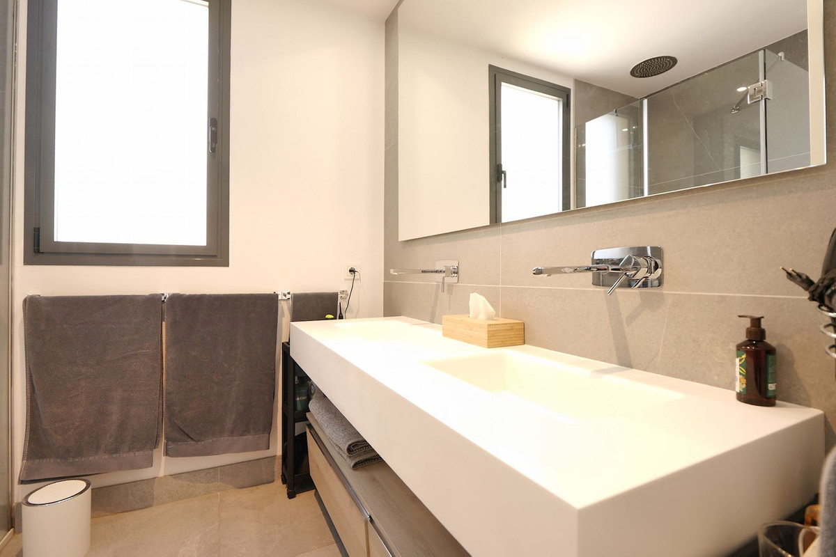 3 Bed Apartment for sale in Cabopino Costa Del Sol, Málaga, Spain