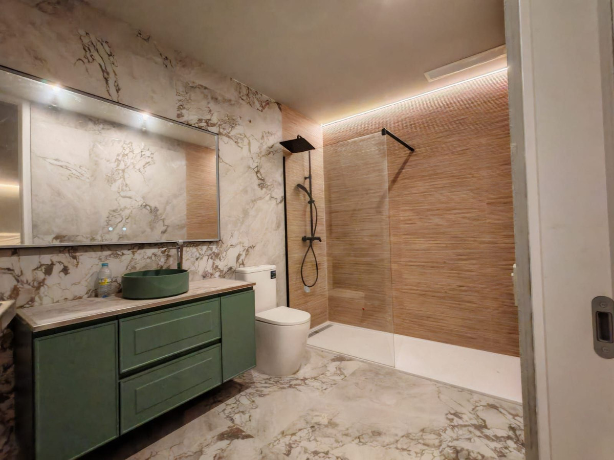 Se vende Villa - Chalet de 7 dormitorios en Costa Del Sol, Málaga, España