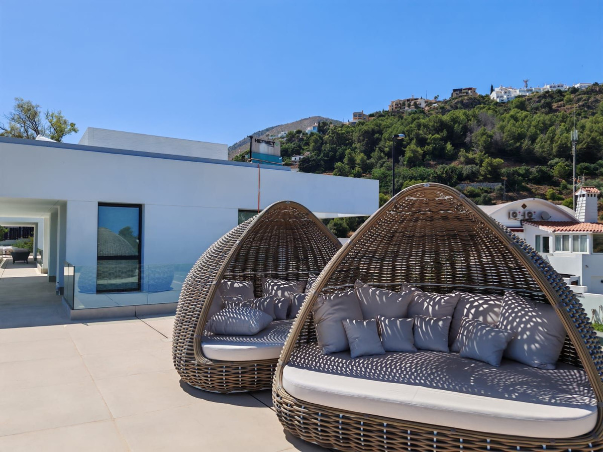 Se vende Villa - Chalet de 7 dormitorios en Costa Del Sol, Málaga, España