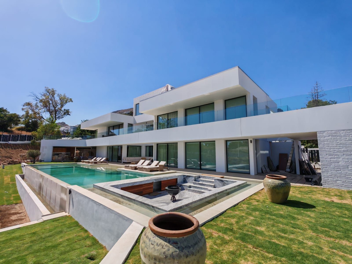 Se vende Villa - Chalet de 7 dormitorios en Costa Del Sol, Málaga, España