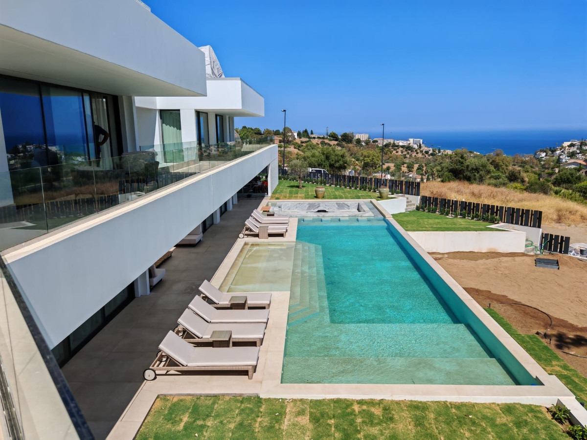 Se vende Villa - Chalet de 7 dormitorios en Costa Del Sol, Málaga, España